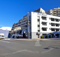 Manly Paradise Motel  Apartments - Holiday Cairns