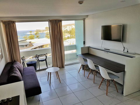 Manly Central Executive - Holiday Cairns 3