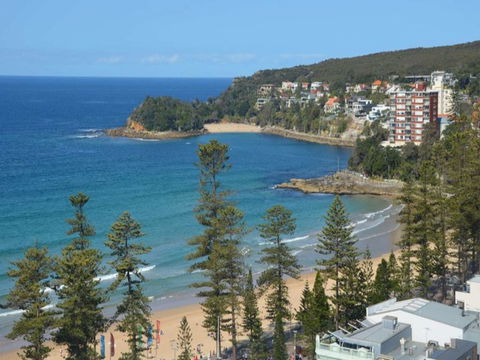 Manly Central Executive - Holiday Cairns 0