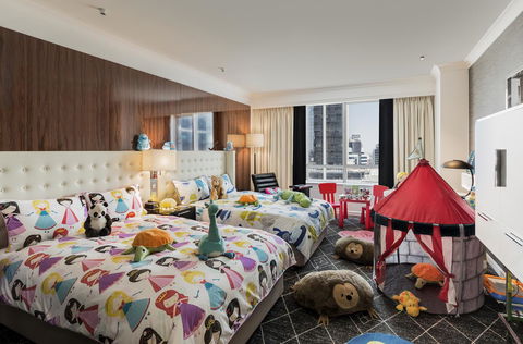 Swissotel Sydney - Holiday Cairns 10