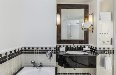 Swissotel Sydney - Holiday Cairns 28