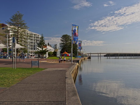 Oaks The Entrance Waterfront Suites - Holiday Cairns 12