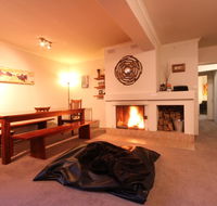 Full Circle Apartments - Holiday Cairns