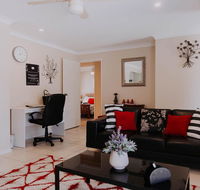 Central Wagga Self Catering Apartment - Holiday Cairns