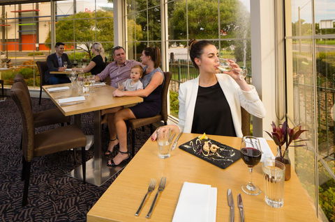 Best Western Plus Hovell Tree Inn - Holiday Cairns 25