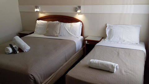 Allonville Gardens Motel - Holiday Cairns 4
