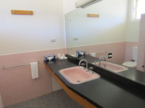 Allonville Gardens Motel - Holiday Cairns 18
