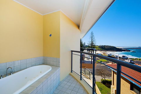 The Cove Yamba - Holiday Cairns 8