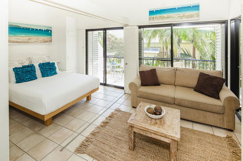 Julians Apartments - Holiday Cairns 13