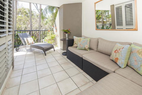 Julians Apartments - Holiday Cairns 33