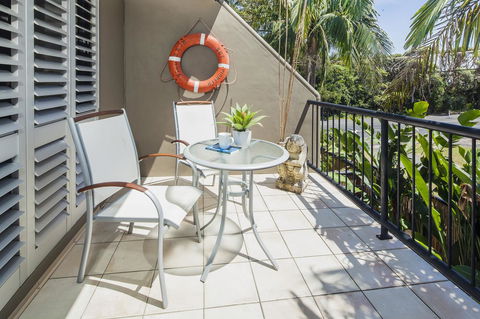 Julians Apartments - Holiday Cairns 16