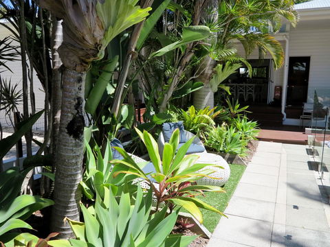 Cove Studios - Holiday Cairns 1