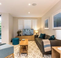 Nobbs  Executive 2 Storey Sydney Apartment with Pool - Holiday Cairns