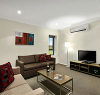 Quest Singleton - Holiday Cairns