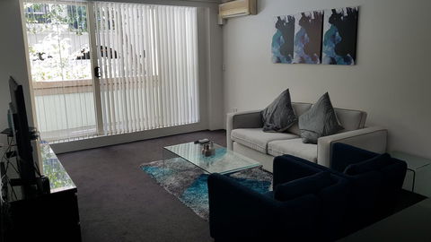Liv Apartments Haymarket - Holiday Cairns 17