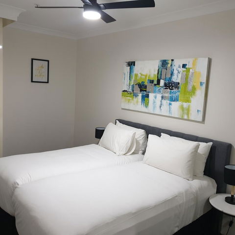 Liv Apartments Haymarket - Holiday Cairns 4