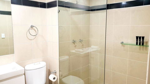 Liv Apartments Haymarket - Holiday Cairns 19