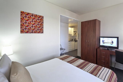 Macleay Hotel - Holiday Cairns 10