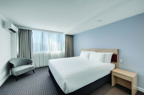 Central Studio Hotel Sydney - Holiday Cairns 6