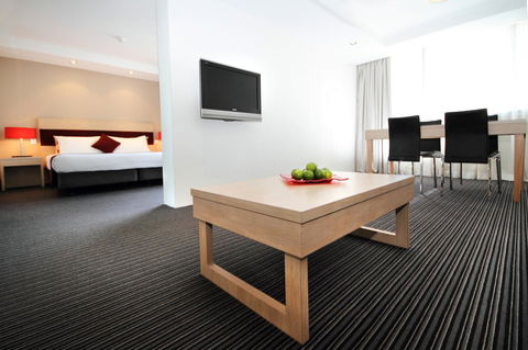 Central Studio Hotel Sydney - Holiday Cairns 8