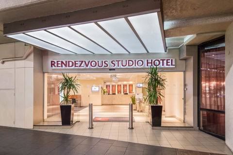 Central Studio Hotel Sydney - Holiday Cairns 0