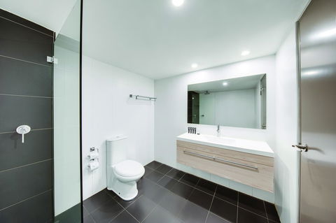 Central Studio Hotel Sydney - Holiday Cairns 7