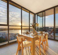 Stunning Sunset Water View 2BEDs on High Rises - Holiday Cairns