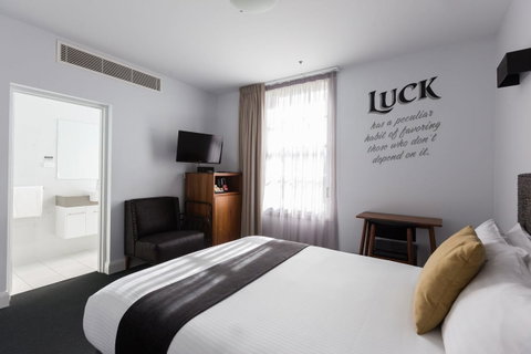 The Lucky Hotel - Holiday Cairns 24