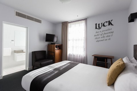 The Lucky Hotel - Holiday Cairns 3