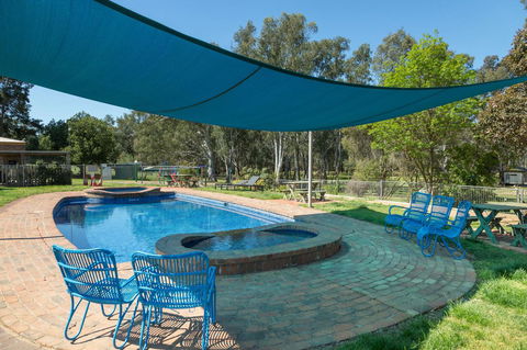Corowa Bindaree Holiday Park - Holiday Cairns 6
