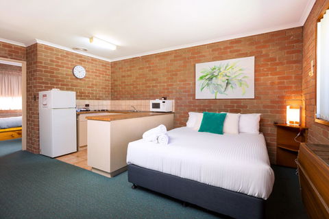 Corowa Bindaree Holiday Park - Holiday Cairns 8