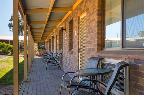 Corowa Bindaree Holiday Park - Holiday Cairns 12