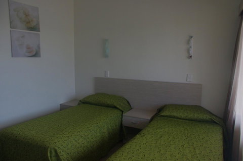 Ashwood Motel - Holiday Cairns 12