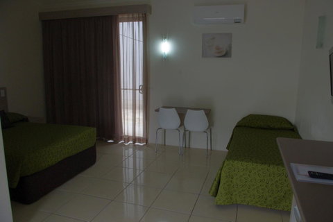 Ashwood Motel - Holiday Cairns 2