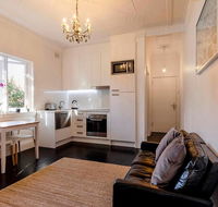 BONDI BEACH PRIME 1 Bedroom  Sunroom - Holiday Cairns