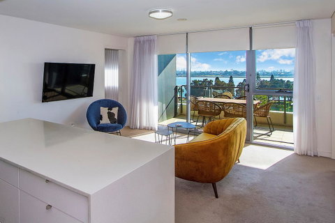 Terminus Apartment Hotel, Ascend Hotel Collection - Holiday Cairns 1