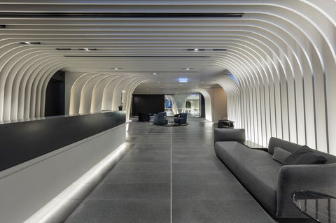 SKYE Suites Sydney - Holiday Cairns 14