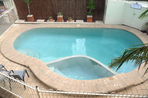 Mollymook Surfbeach Motel & Apartments - Holiday Cairns 9