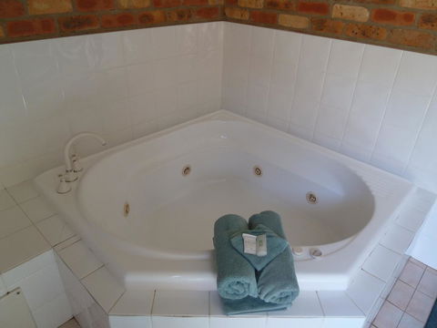 Mollymook Surfbeach Motel & Apartments - Holiday Cairns 30