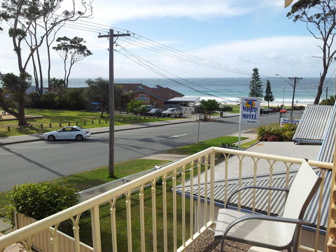 Mollymook Surfbeach Motel & Apartments - Holiday Cairns 10