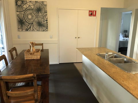Suranadi Beach House 1 - Holiday Cairns 4