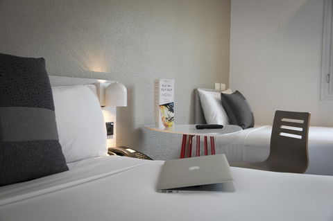 Ibis Sydney Airport - Holiday Cairns 24