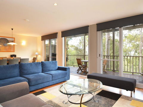 Villa De Saran Located Within Cypress Lakes - Holiday Cairns 0