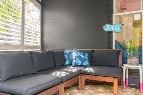 Gidget's Surf Shack - Holiday Cairns 21