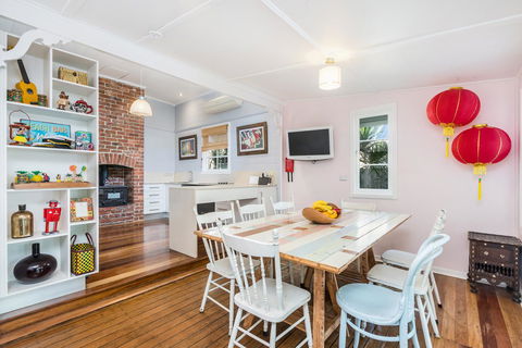 Gidget's Surf Shack - Holiday Cairns 1