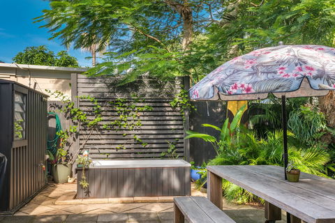 Gidget's Surf Shack - Holiday Cairns 15