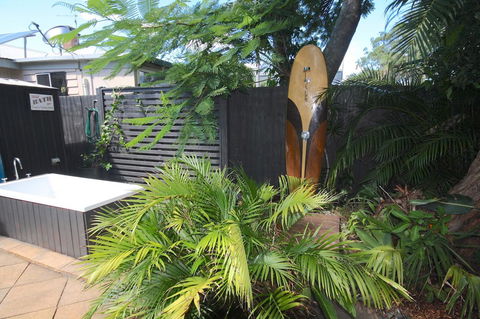 Gidget's Surf Shack - Holiday Cairns 32