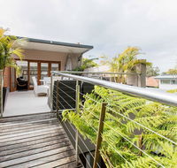 Family surf house 5 min walk to Manly beach - Holiday Cairns