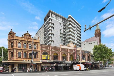 Cosy Apartment In Central Sydney - Holiday Cairns 8