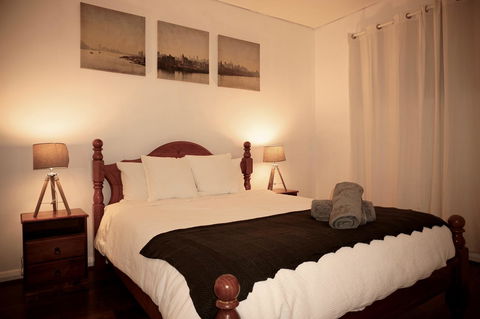Cosy Apartment In Central Sydney - Holiday Cairns 2
